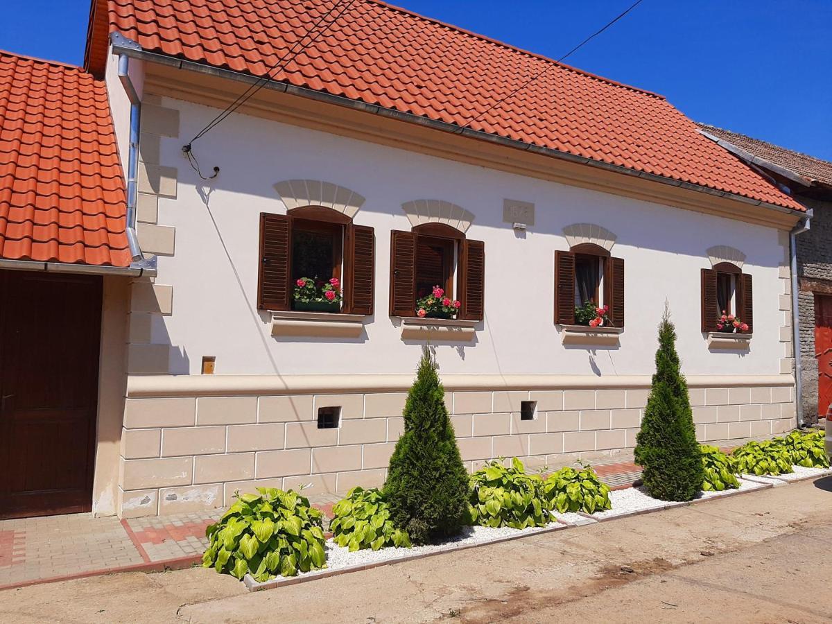 Mehadica House Villa Luaran gambar
