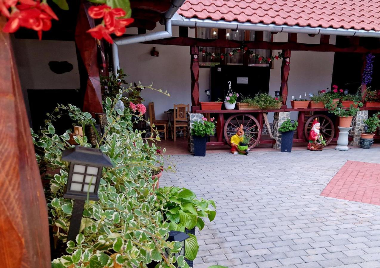 Mehadica House Villa Luaran gambar